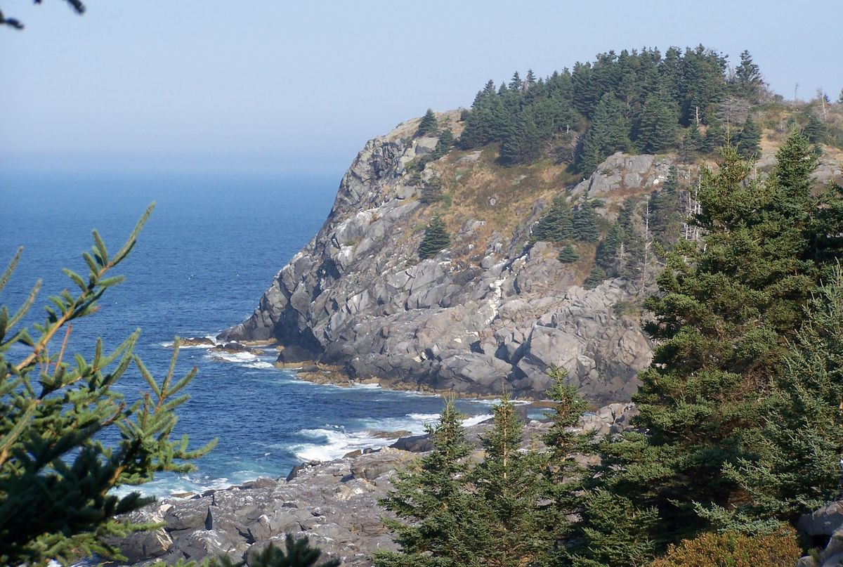hidden-beach-coves-of-monhegan-island