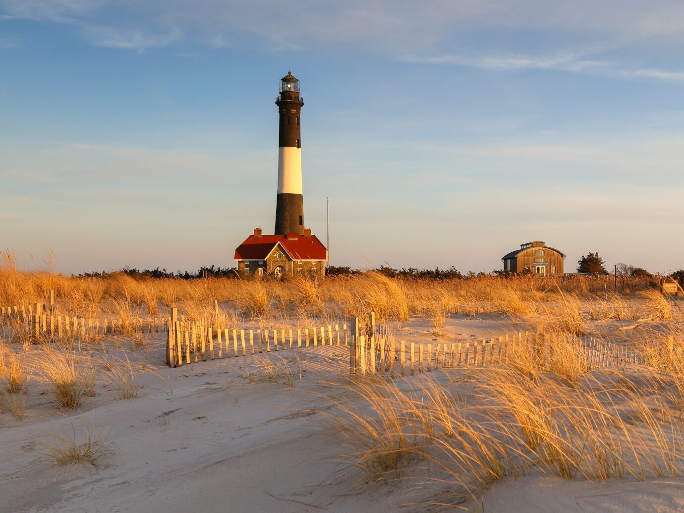 hidden-coastal-art-spots-on-new-yorks-fire-island