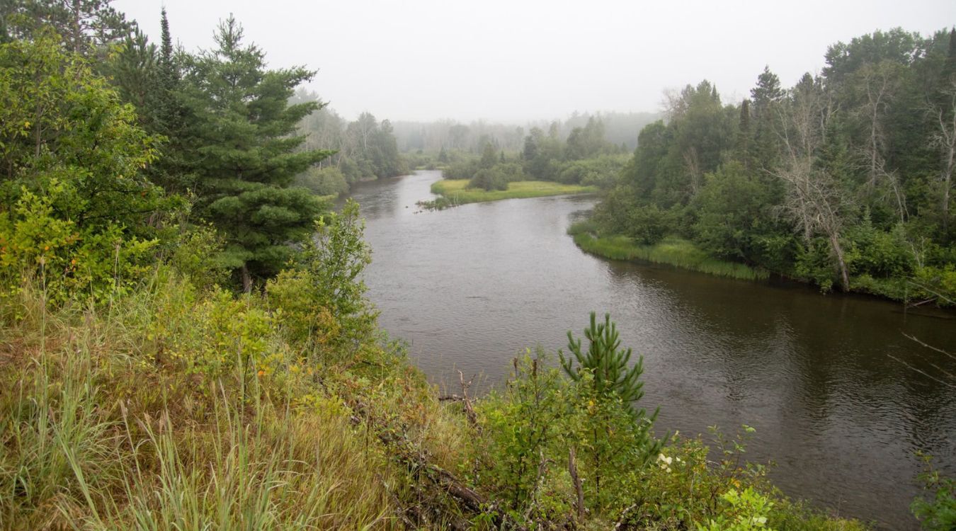 Hidden-Fishing-Retreats-Along-Michigan8217s-Au-Sable-River hidden-fishing-retreats-along-michigans-au-sable-river
