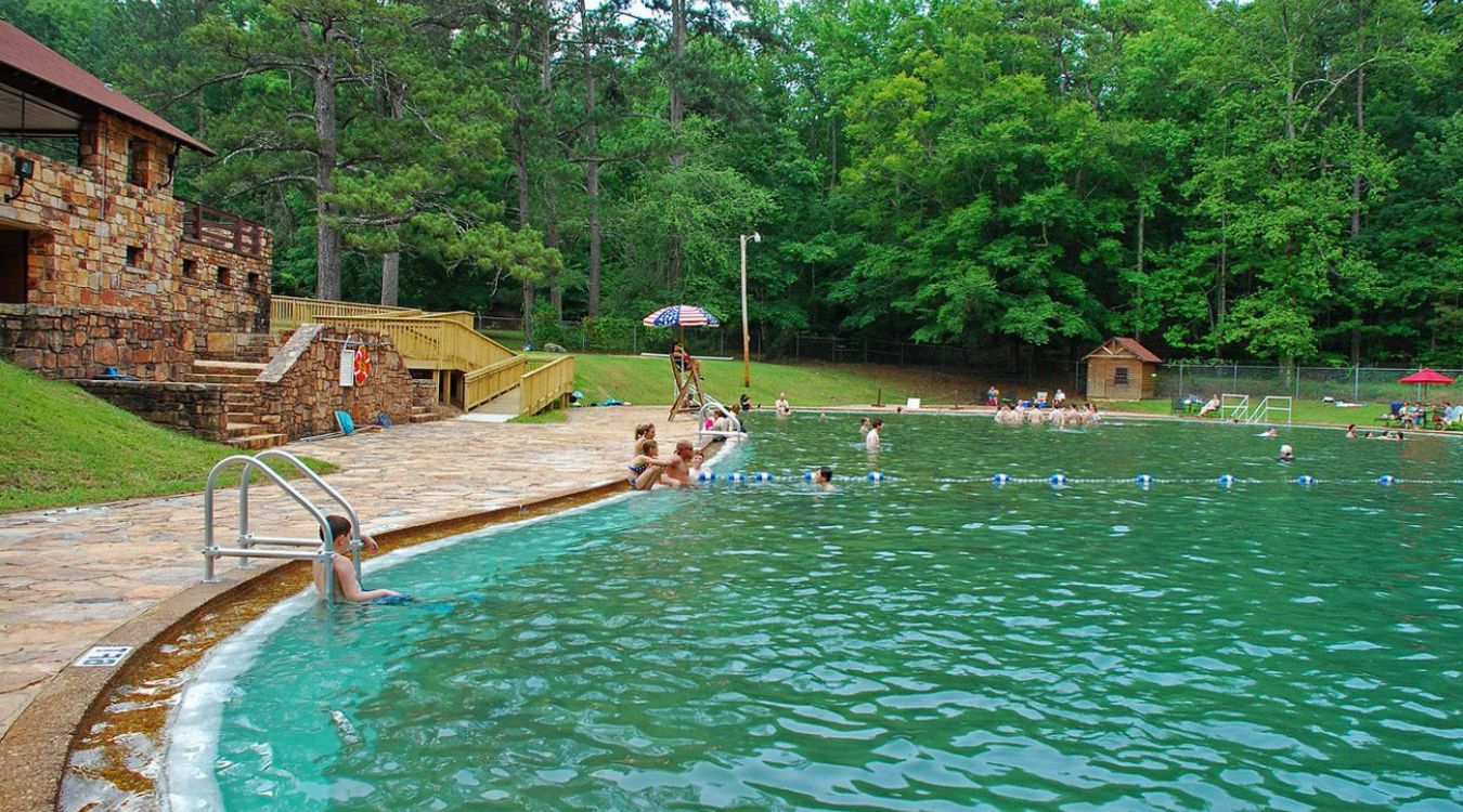 hidden-gems-of-georgias-f-d-roosevelt-state-park-liberty-bell-pool