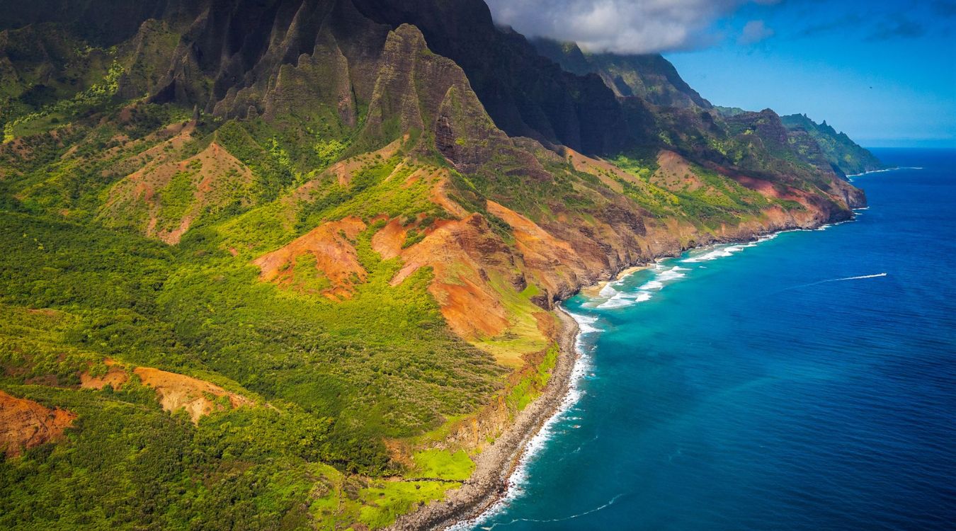 Hidden-Gems-Of-Hawaii8217s-Na-Pali-Coast hidden-gems-of-hawaiis-na-pali-coast