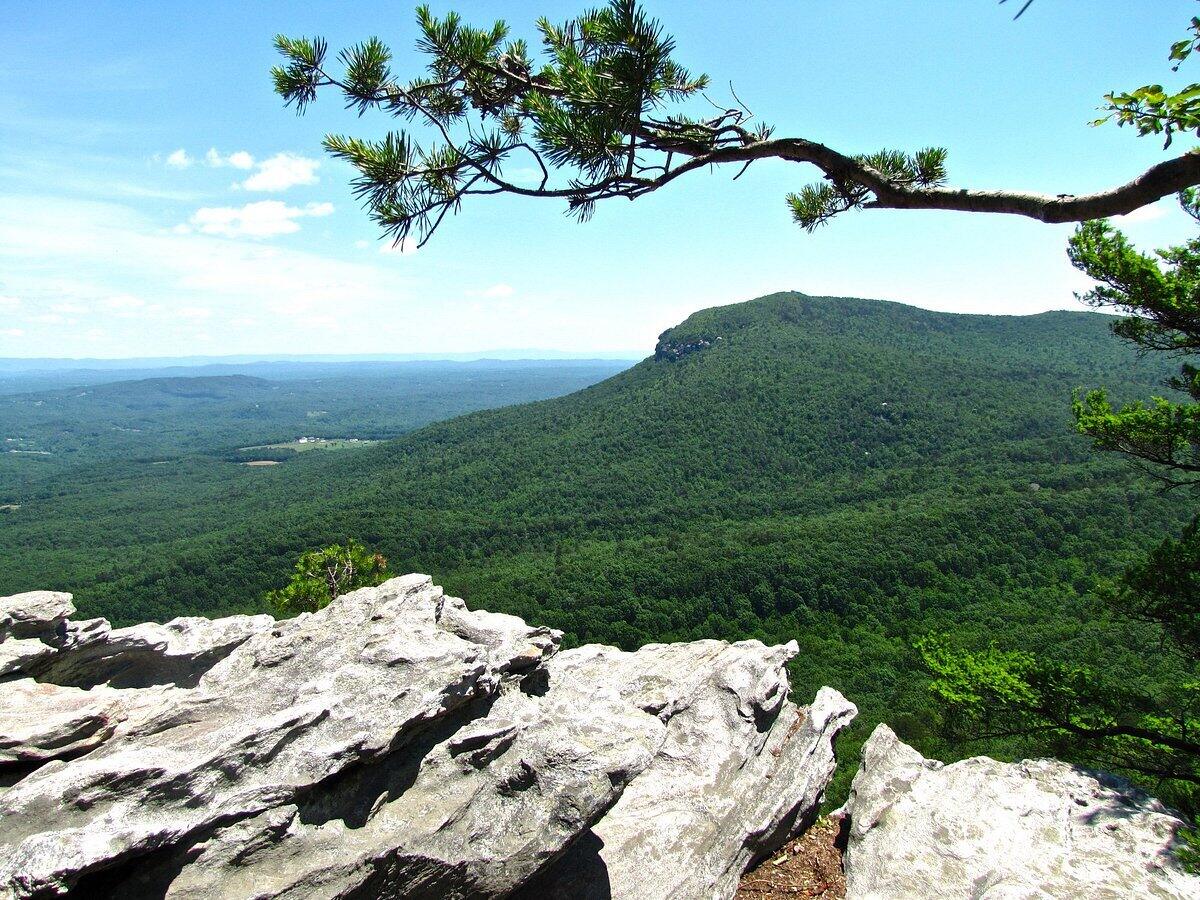 hidden-gems-of-north-carolinas-hanging-rock-state-park