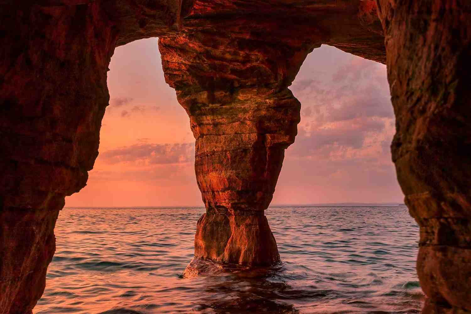 hidden-gems-of-wisconsins-apostle-islands-devils-island