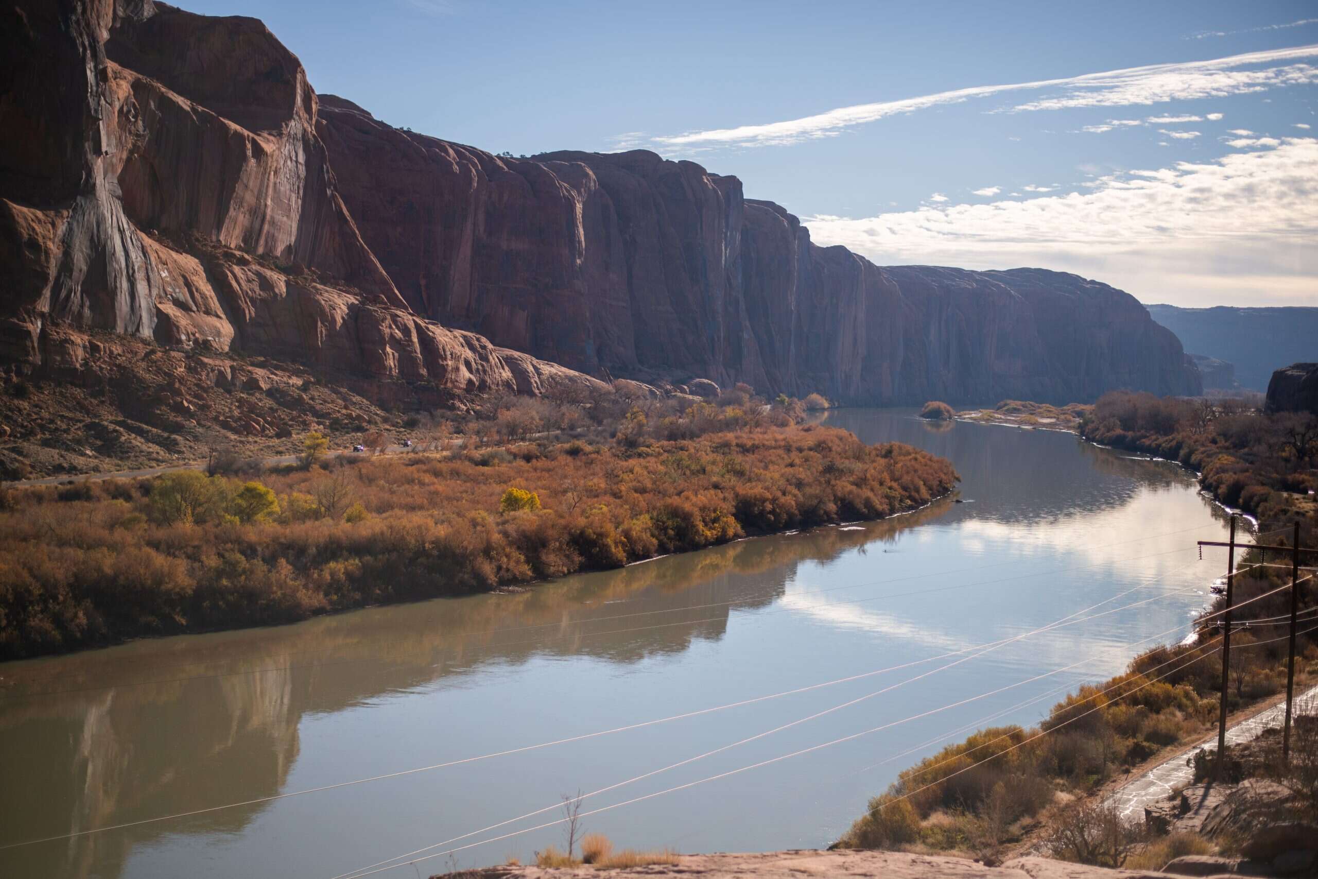 hidden-jewel-toned-oases-in-utahs-moab