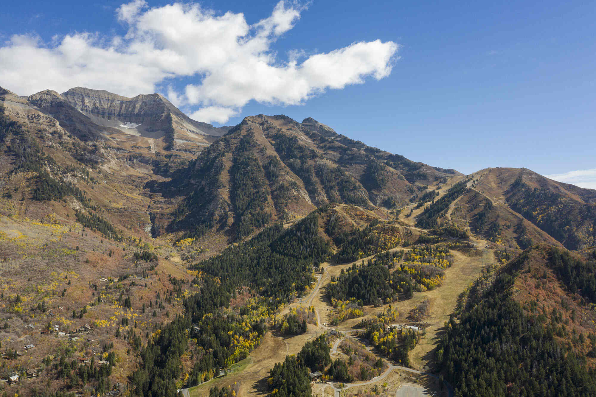 Hidden-Mountain-Amphitheaters-Of-Utah8217s-Wasatch-Range hidden-mountain-amphitheaters-of-utahs-wasatch-range