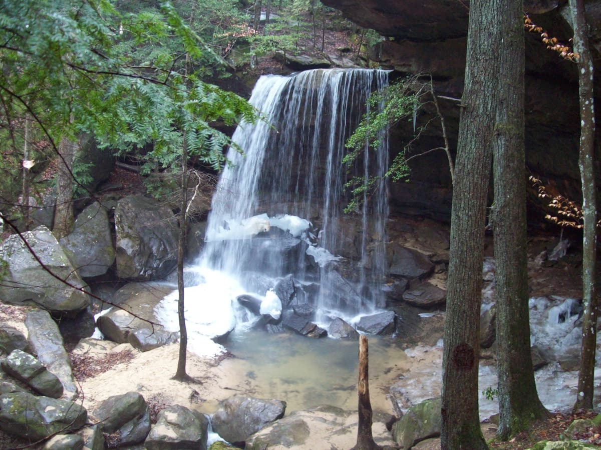 hidden-mountain-hollows-in-alabamas-sipsey-wilderness