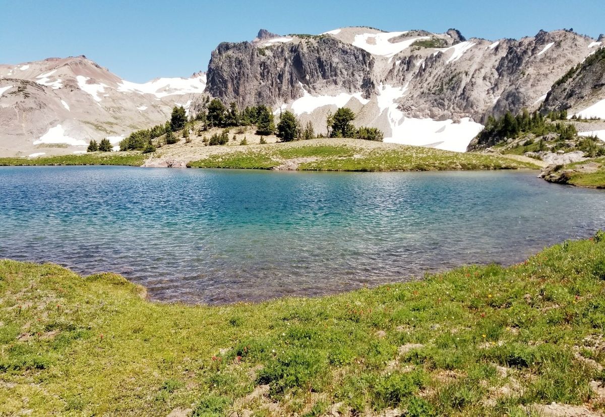 Hidden-Mountain-Lakes-In-Washington8217s-Goat-Rocks-Wilderness hidden-mountain-lakes-in-washingtons-goat-rocks-wilderness