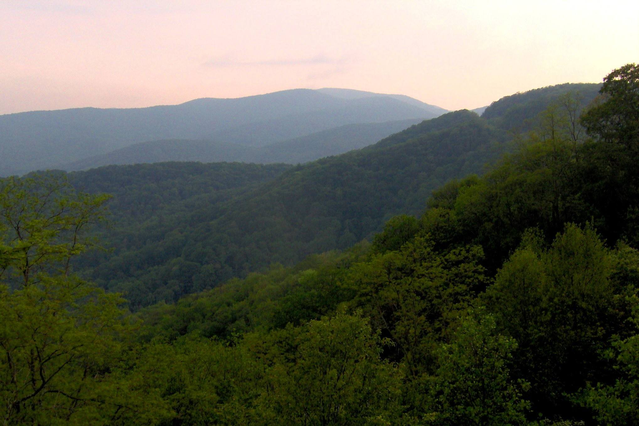 hidden-mountain-passes-in-tennessees-unicoi-mountains