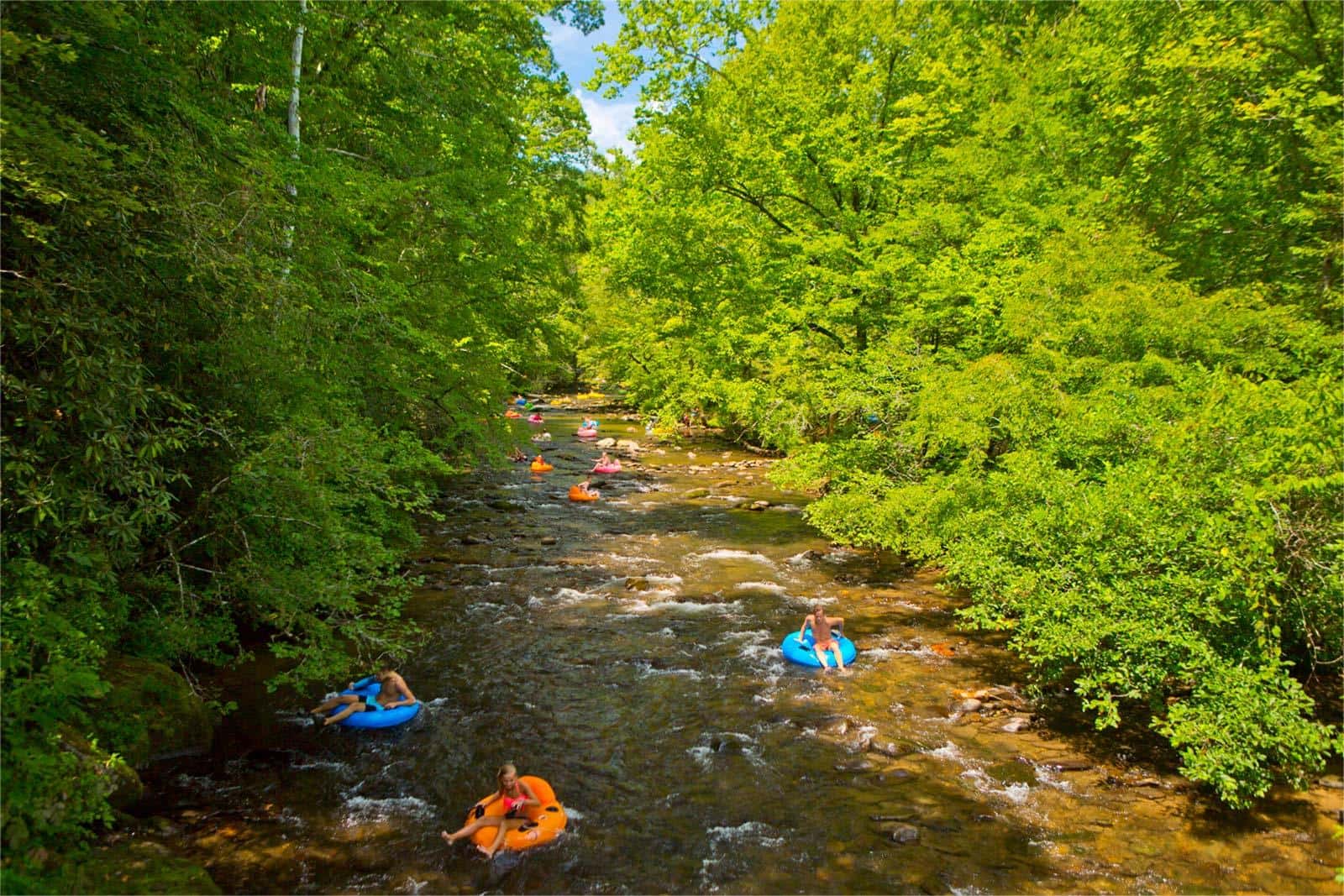 Hidden-Mountain-Swimming-Holes-In-North-Carolina8217s-Nantahala hidden-mountain-swimming-holes-in-north-carolinas-nantahala