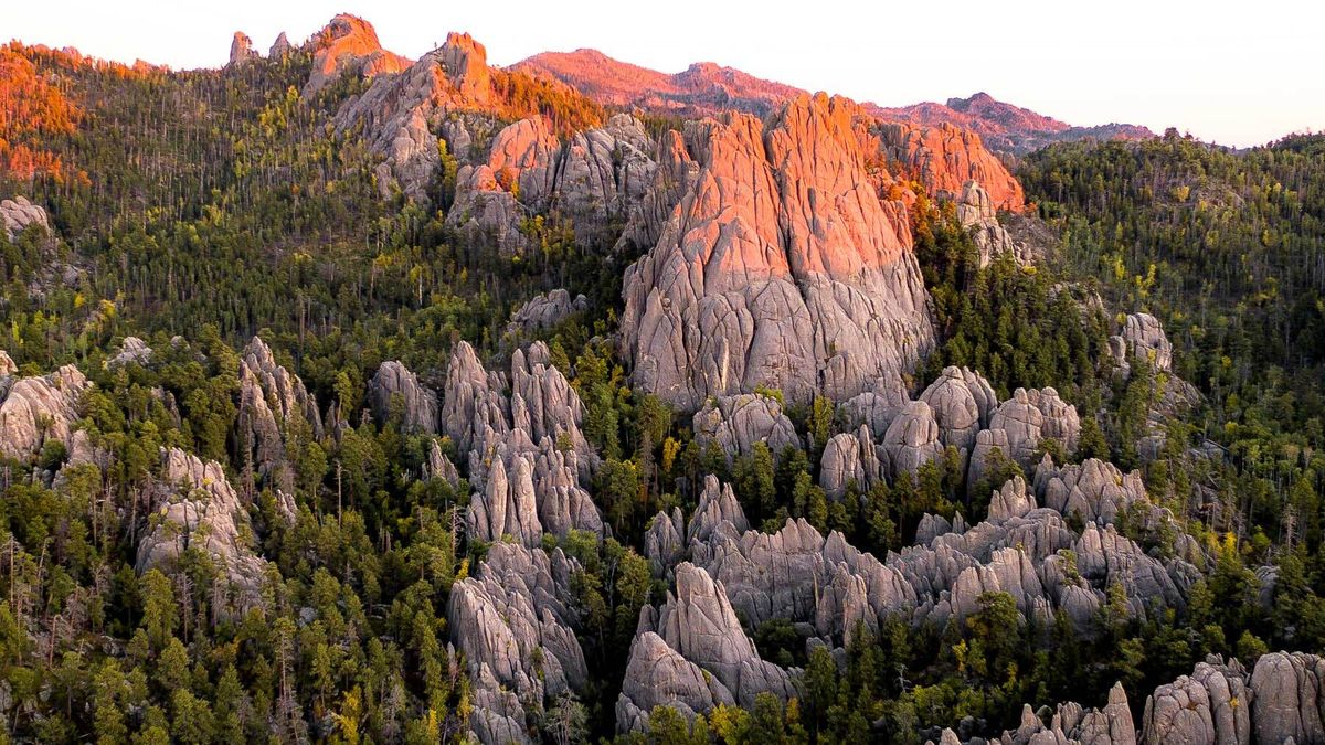hidden-mountain-valleys-of-south-dakotas-black-hills