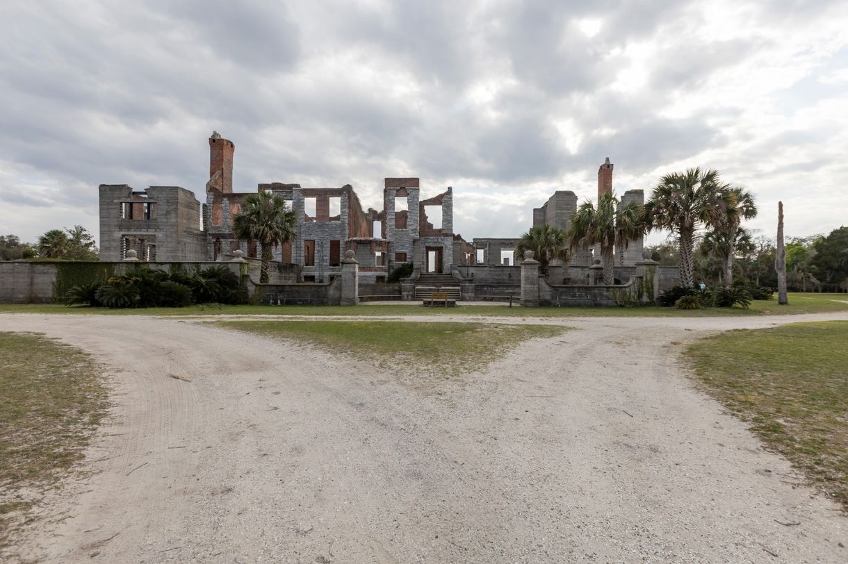 hidden-stories-of-cumberland-islands-dungeness-ruins