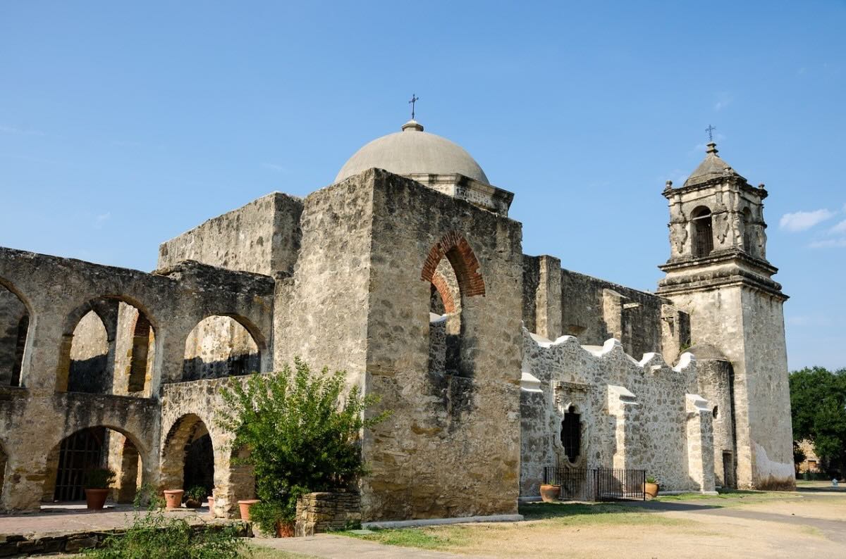 hidden-tales-of-texass-abandoned-spanish-missions
