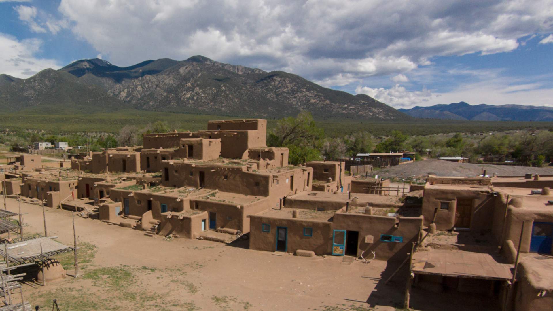 hidden-tribal-gathering-spots-in-taos-pueblo