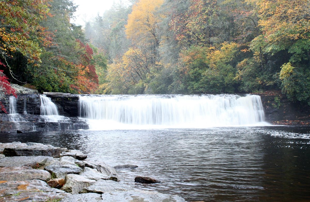 Hidden-Waterfalls-Of-North-Carolina8217s-Dupont-State-Forest hidden-waterfalls-of-north-carolinas-dupont-state-forest