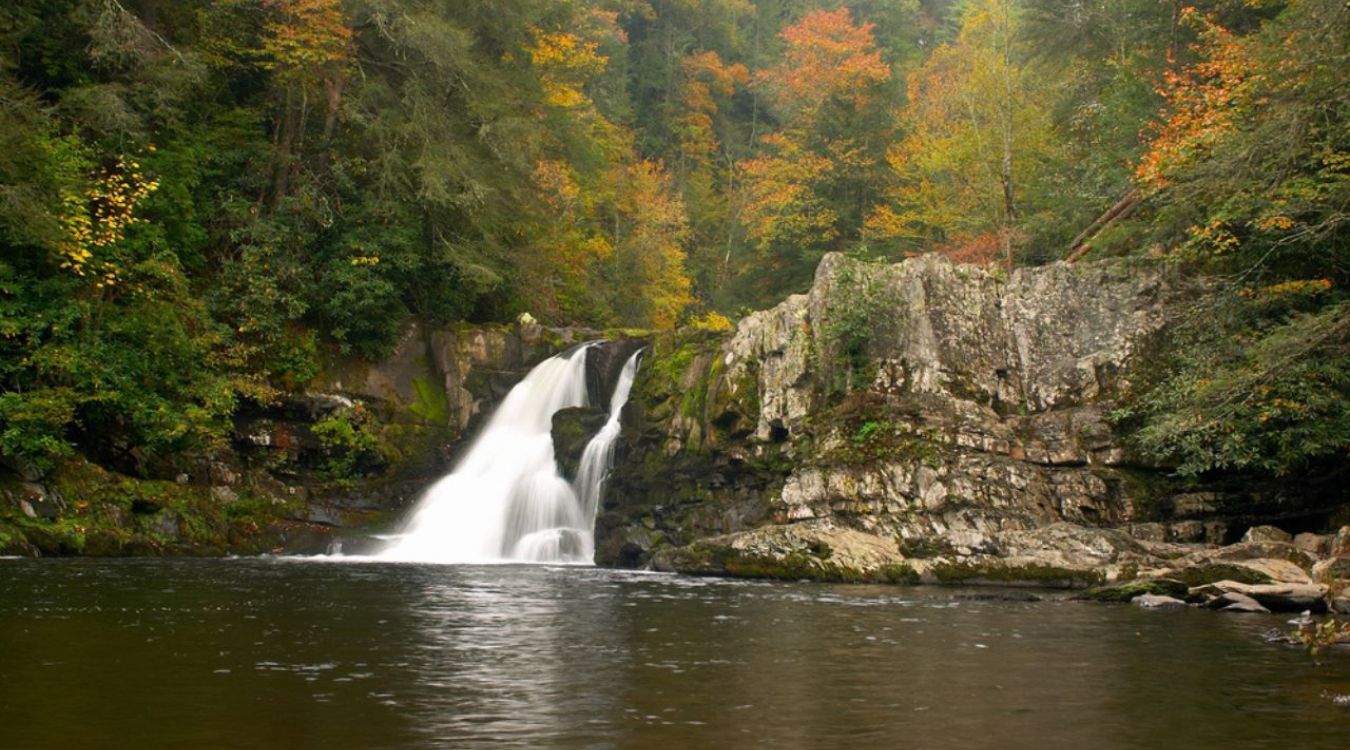 hidden-waterfalls-of-tennessees-cades-cove