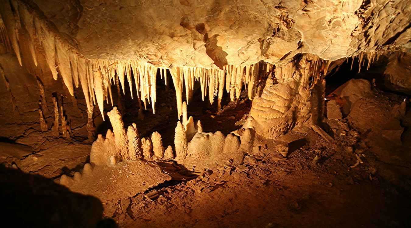 hidden-wonders-of-arizonas-kartchner-caverns-rotunda-room