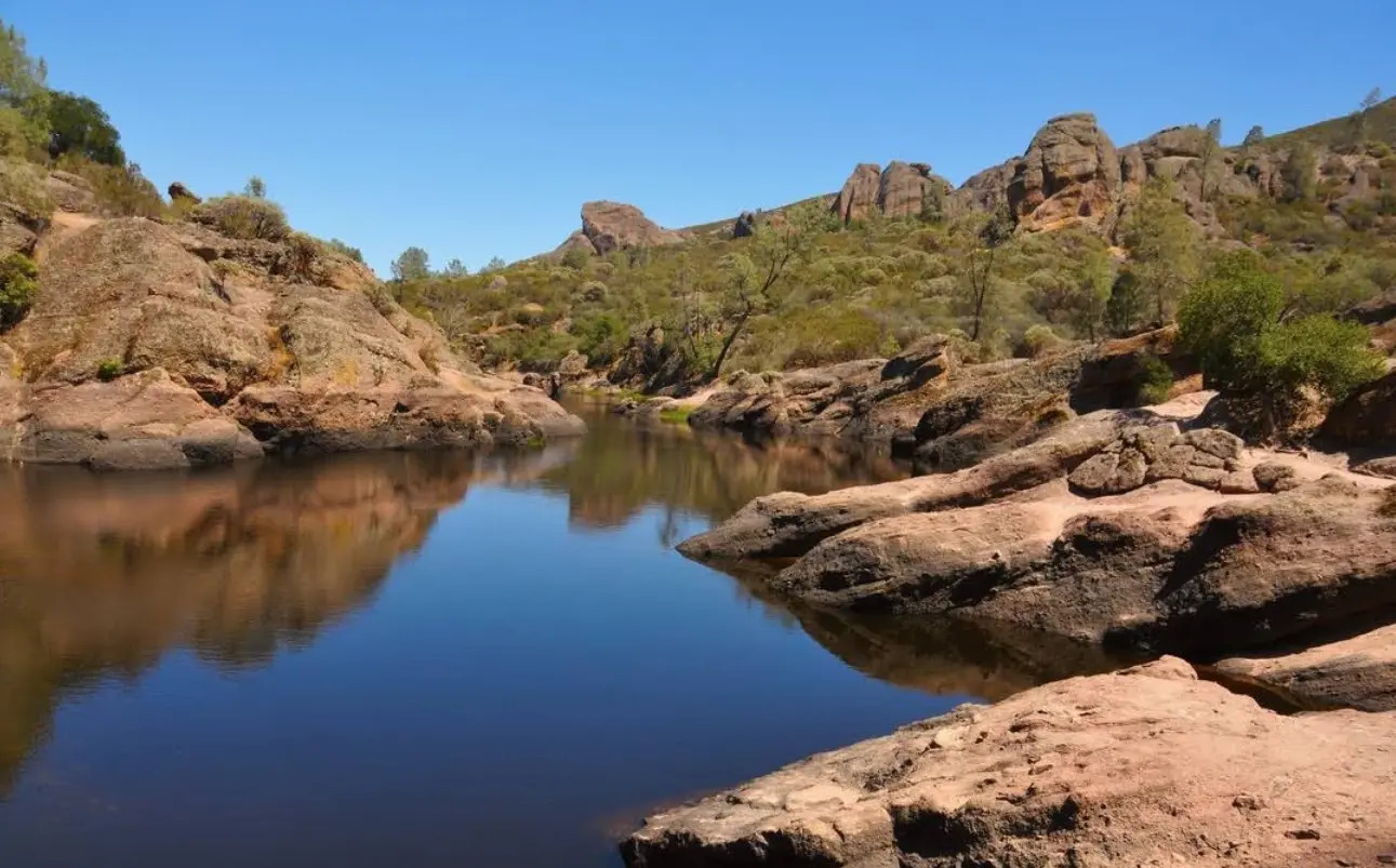 hidden-wonders-of-bear-gulch-cave-in-pinnacles-national-park