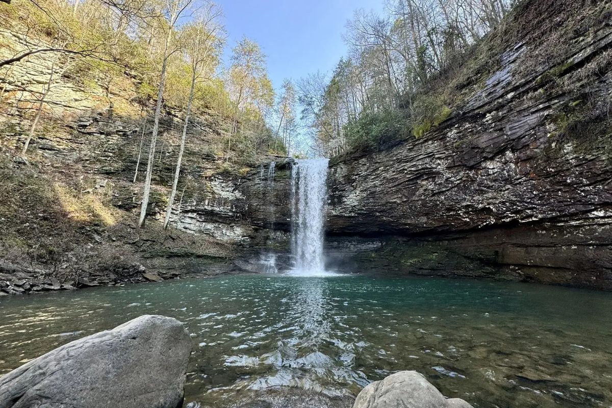 hidden-wonders-of-georgias-cloudland-canyon-waterfalls