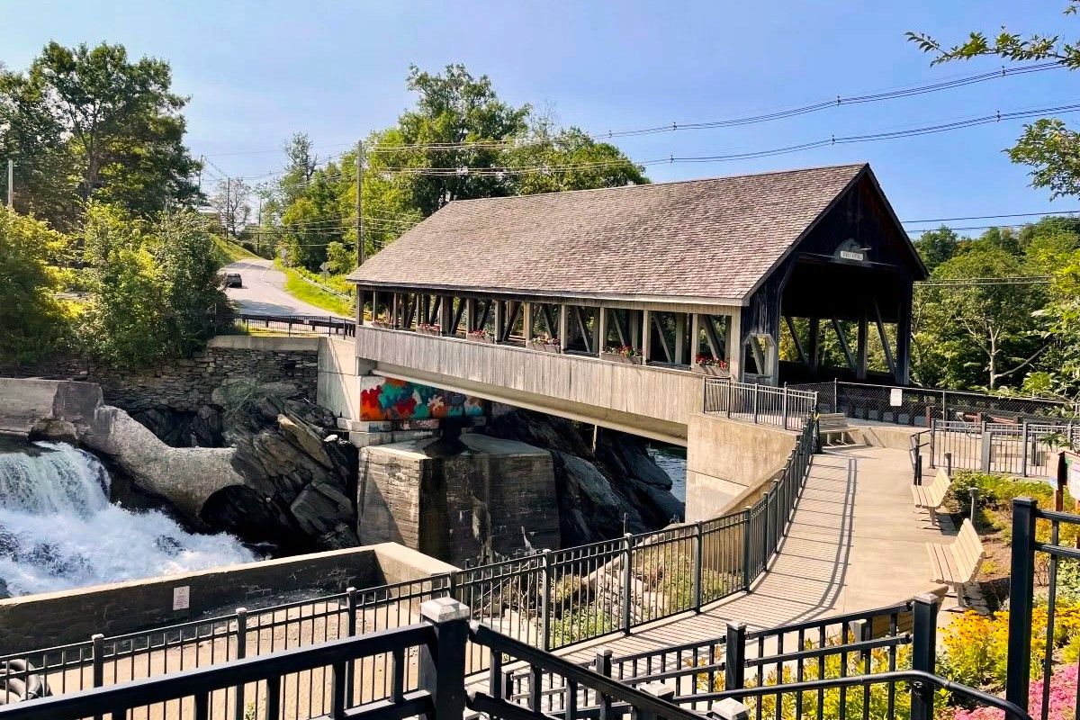 hidden-wonders-of-vermonts-quechee-gorge-cascade-pools