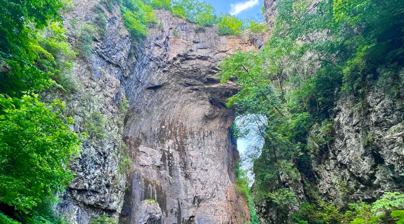 hidden-wonders-of-virginias-natural-bridge-monacan-village