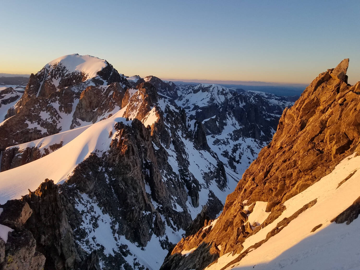 hidden-wonders-of-wyomings-gannett-peak-glacial-valleys