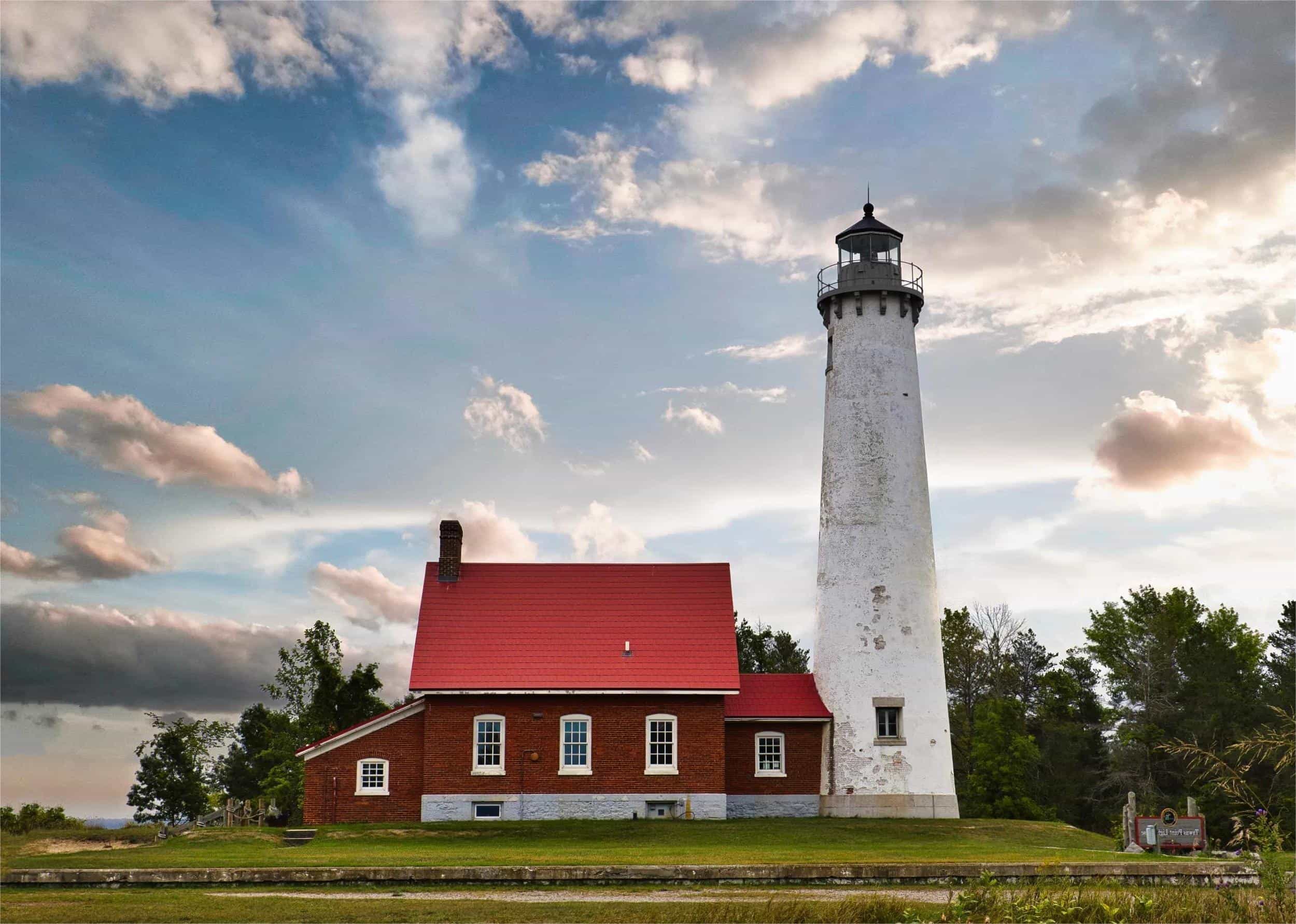 mysteries-of-michigans-tawas-point-lighthouse-sanctuary
