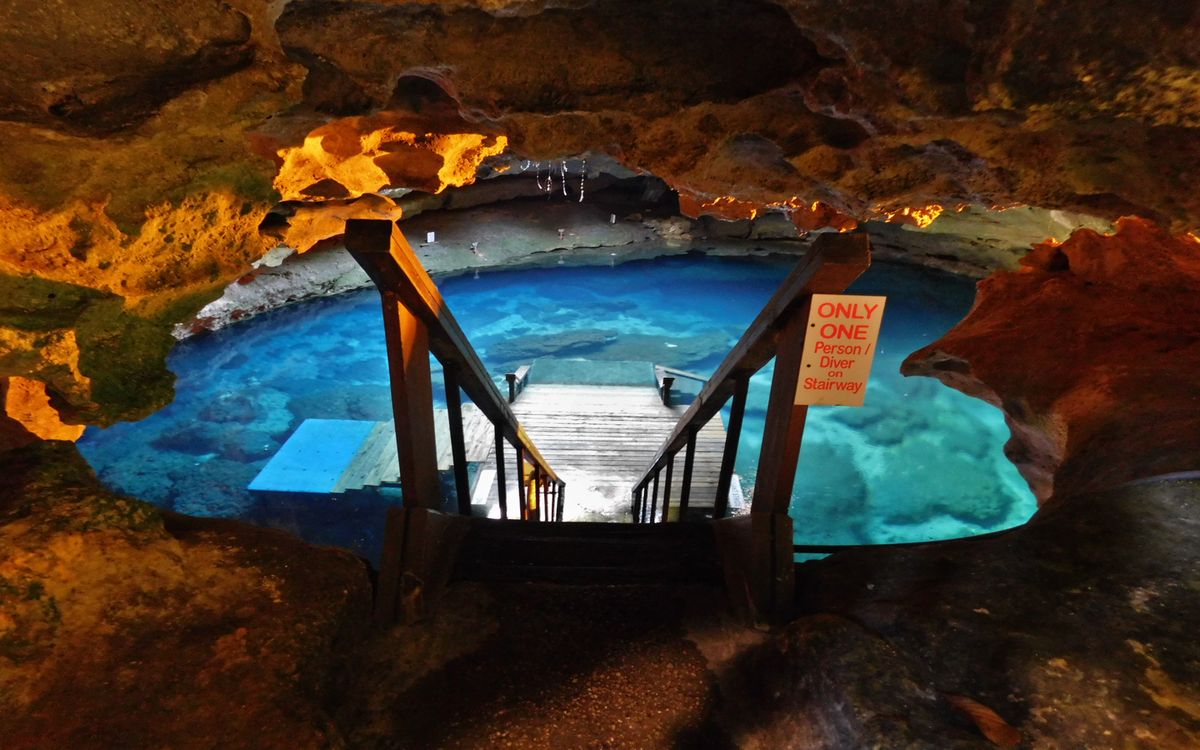 Mysterious-Cave-Dives-In-Florida8217s-Devil8217s-Den mysterious-cave-dives-in-floridas-devils-den