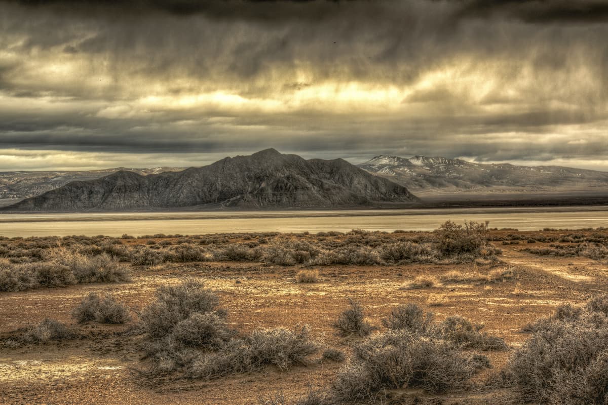 Mysterious-Desert-Mirages-In-Nevada8217s-Black-Rock-Desert mysterious-desert-mirages-in-nevadas-black-rock-desert