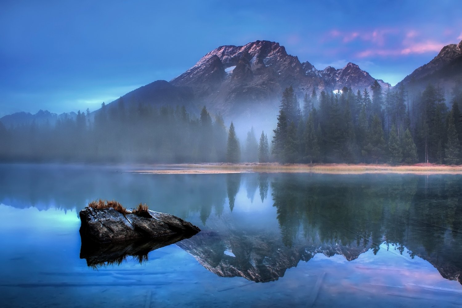 secret-lakes-of-wyomings-gros-ventre-range