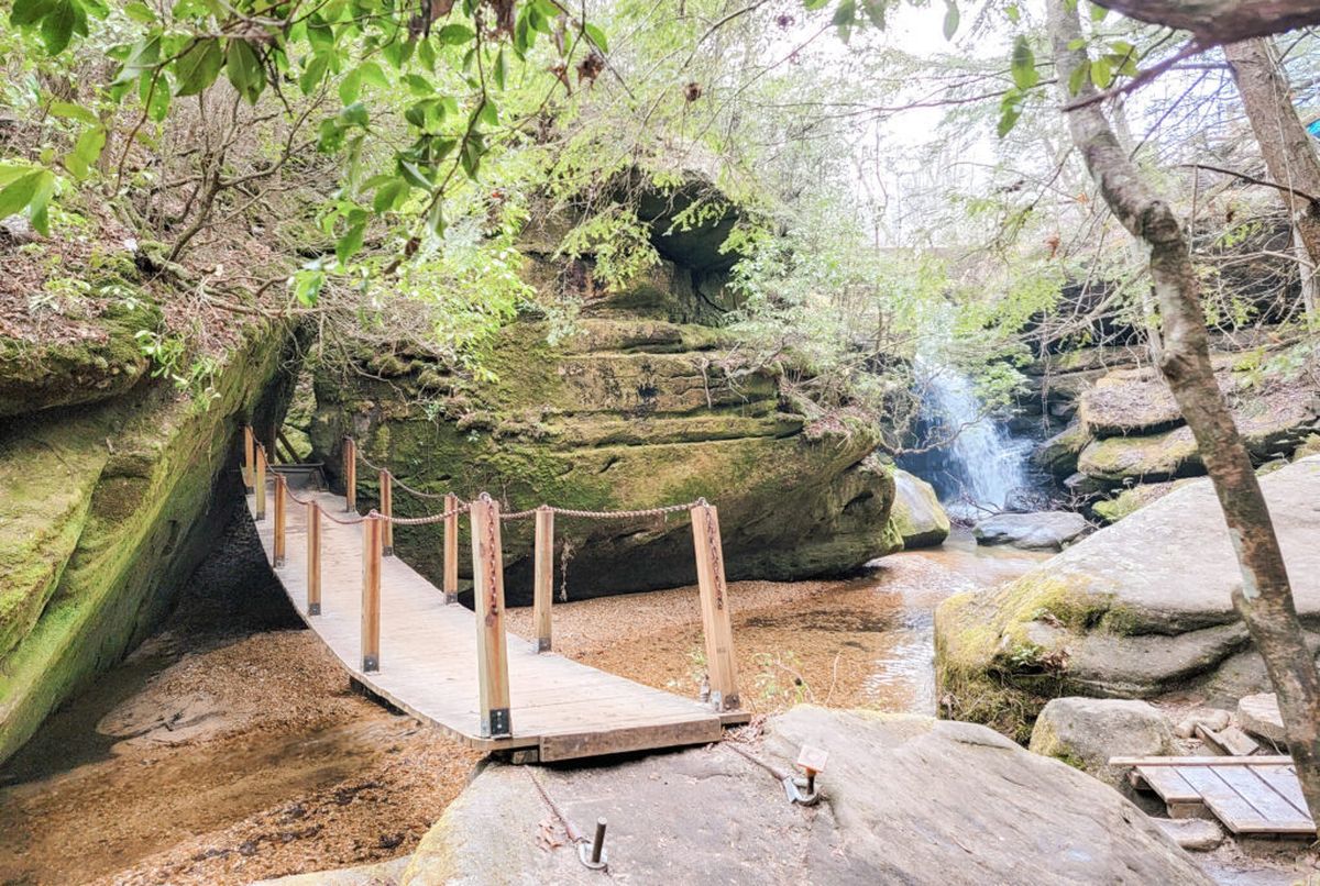 secrets-of-alabamas-dismals-canyon-grottos