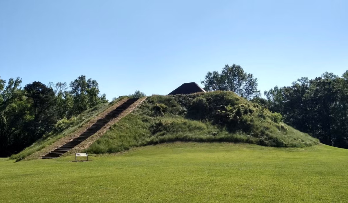 secrets-of-alabamas-moundville-stone-circles