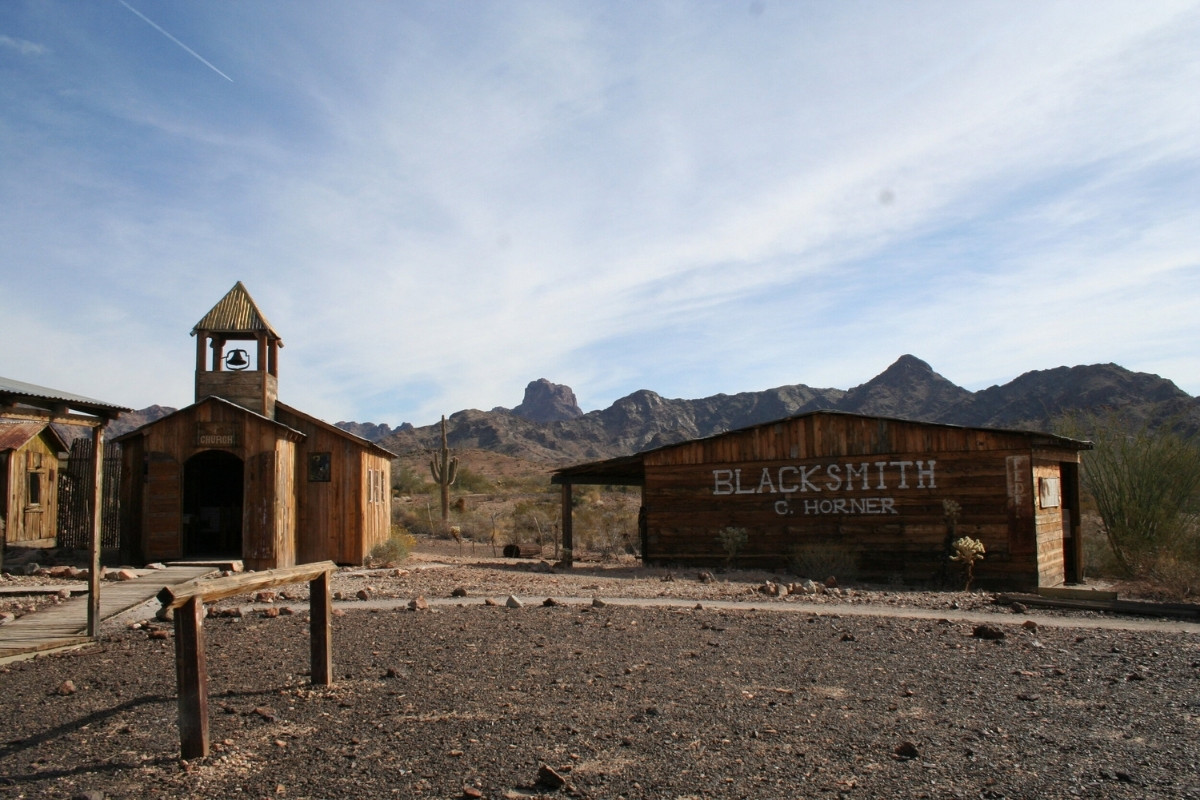 secrets-of-arizonas-castle-dome-ghost-towns