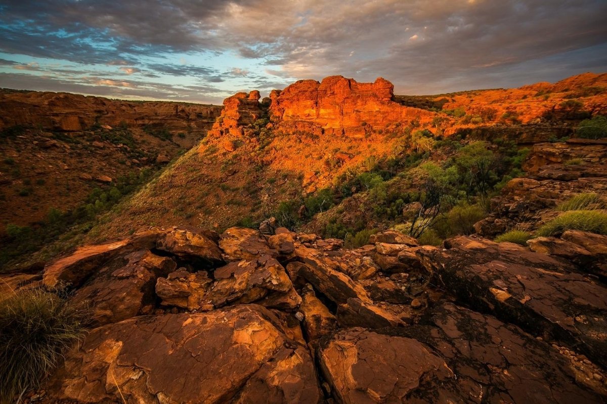 Secrets-Of-Arizona8217s-Copper-Hued-Canyon-Overlooks secrets-of-arizonas-copper-hued-canyon-overlooks