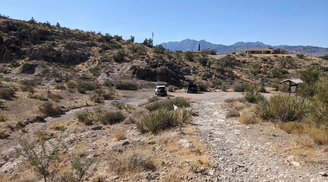 secrets-of-arizonas-crimson-desert-monolith-gardens