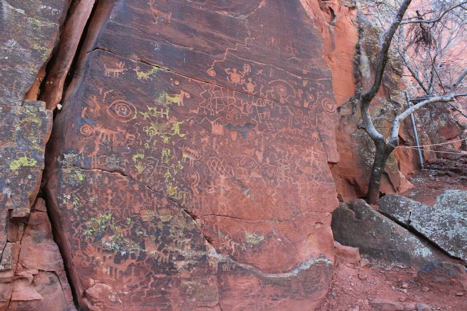 secrets-of-arizonas-v-bar-v-petroglyphs