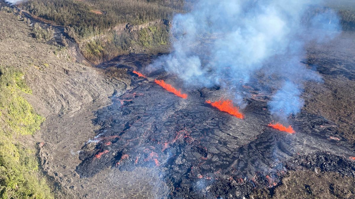Secrets-Of-Hawaii8217s-Kilauea-Fumarole-Fields secrets-of-hawaiis-kilauea-fumarole-fields