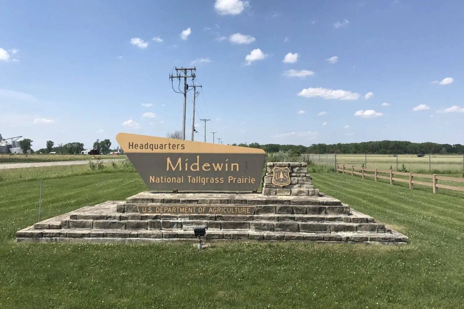 Secrets-Of-Illinois8217s-Midewin-Tallgrass-Prairies secrets-of-illinoiss-midewin-tallgrass-prairies