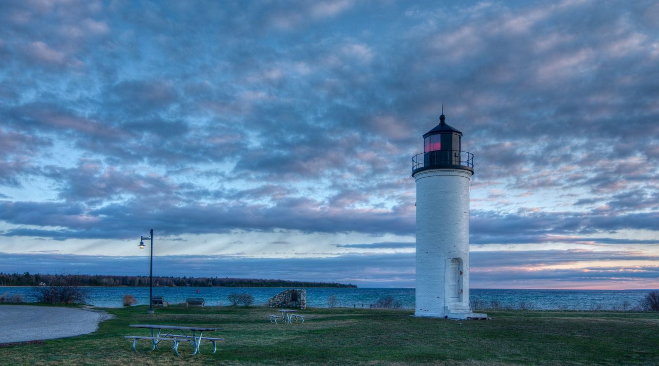 Secrets-Of-Michigan8217s-Beaver-Island-Lighthouse-Cottages secrets-of-michigans-beaver-island-lighthouse-cottages