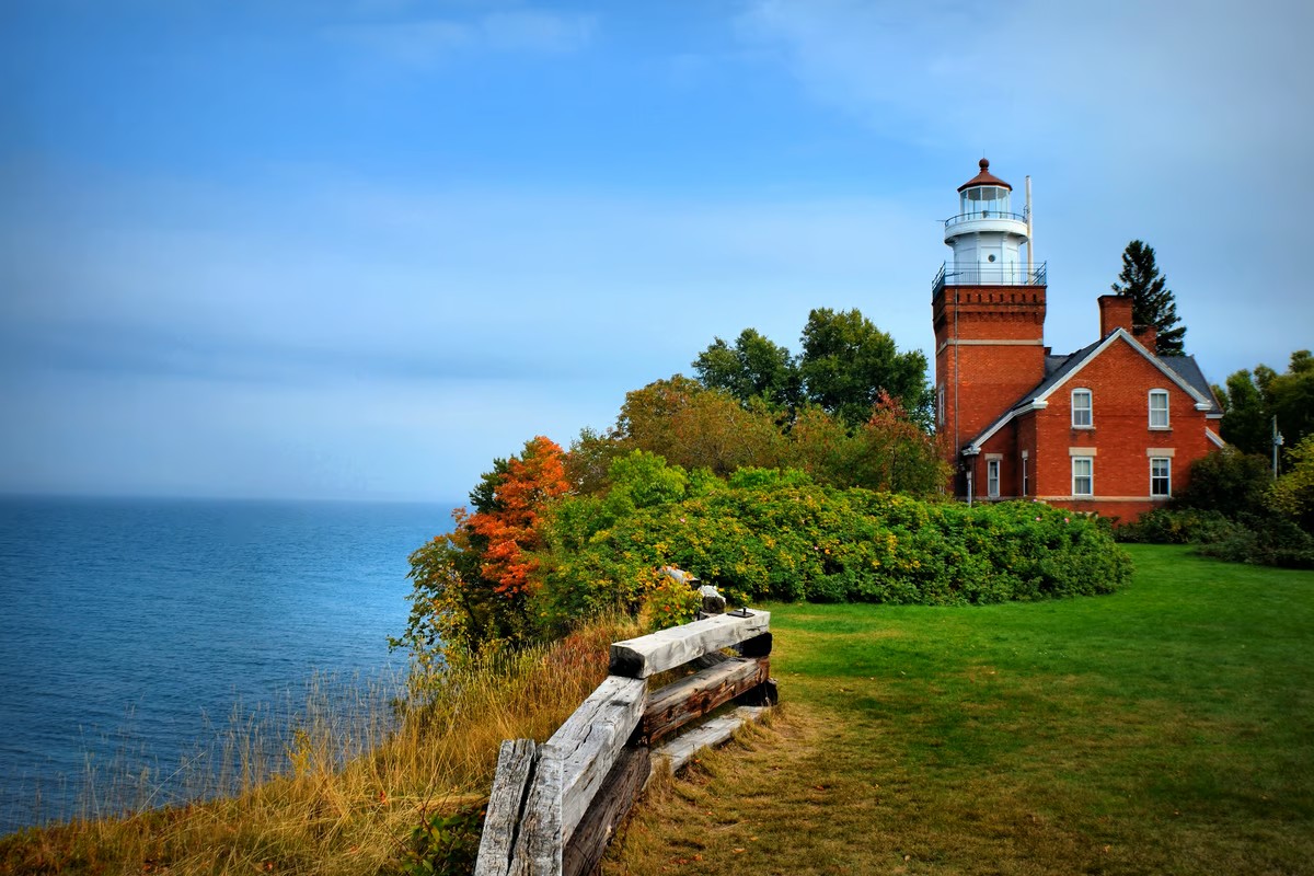 Secrets-Of-Michigan8217s-Lake-Superior-Lighthouse-Keepers secrets-of-michigans-lake-superior-lighthouse-keepers