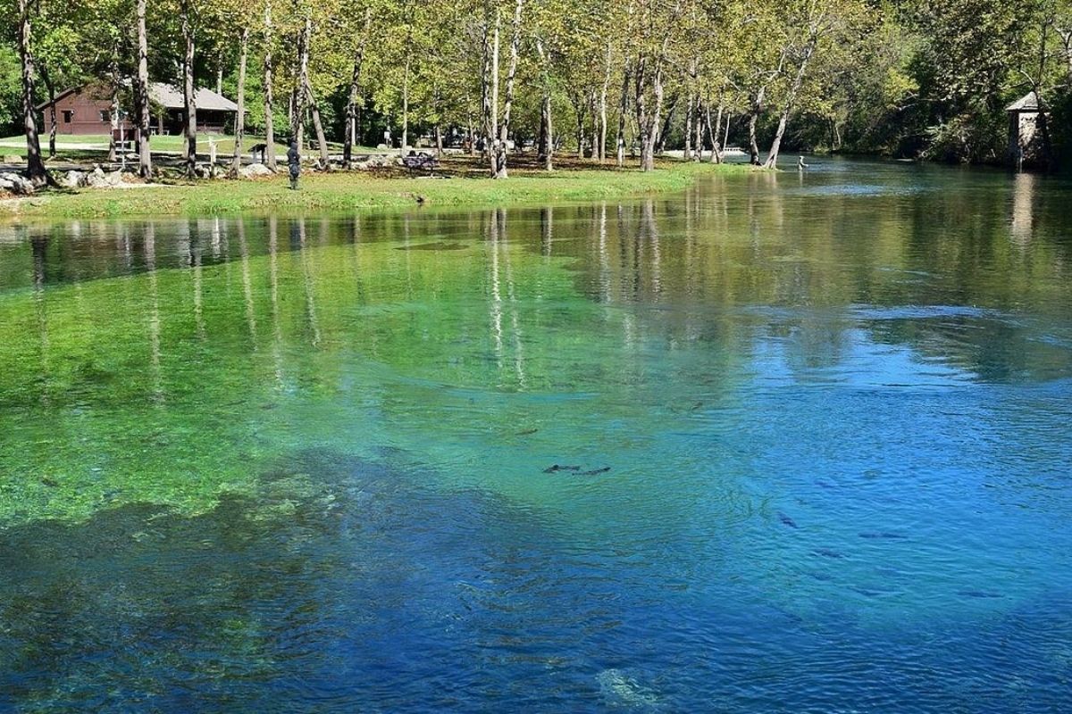 secrets-of-missouris-bennett-spring-state-park