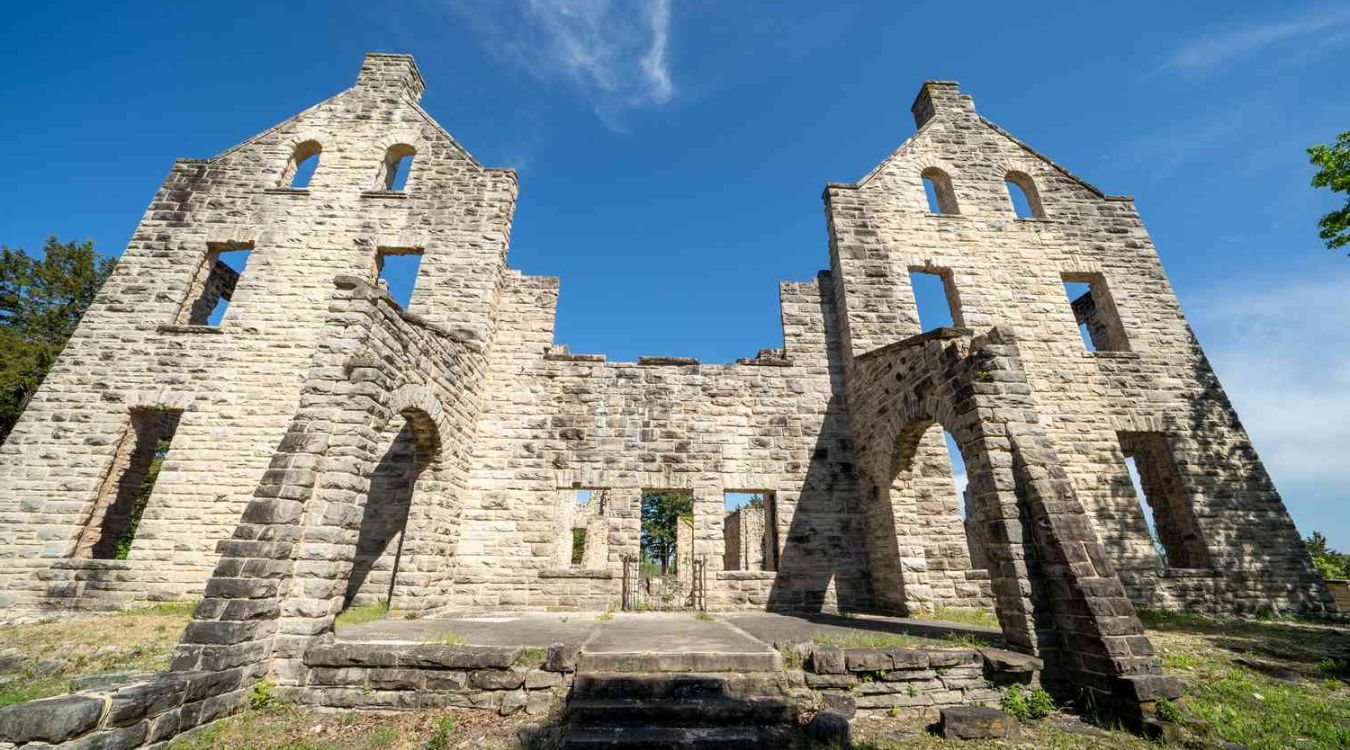 secrets-of-missouris-ha-ha-tonka-state-park-springs