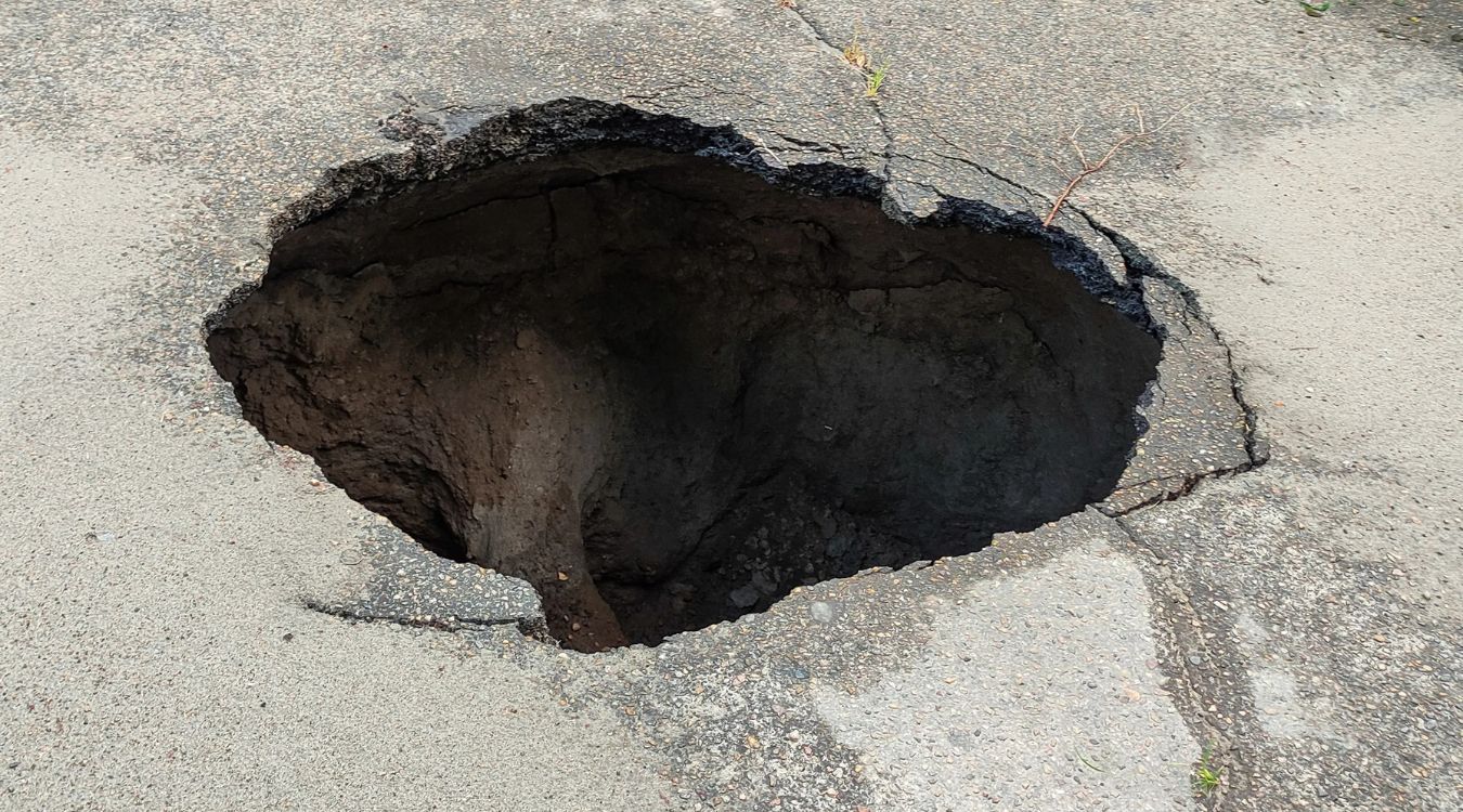 Secrets-Of-Missouri8217s-Sunken-Forest-Sinkholes secrets-of-missouris-sunken-forest-sinkholes