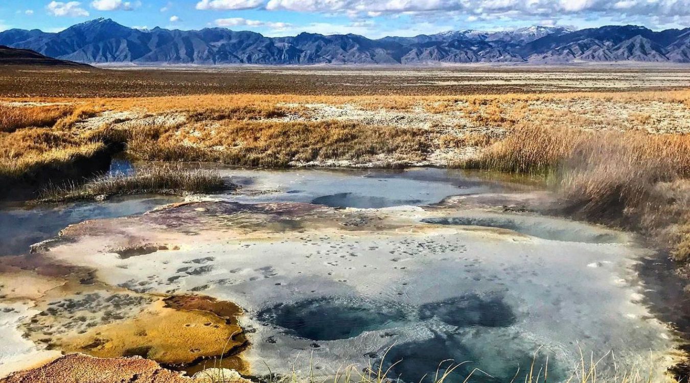 Secrets-Of-Nevada8217s-Cobalt-Desert-Spring-Basins secrets-of-nevadas-cobalt-desert-spring-basins