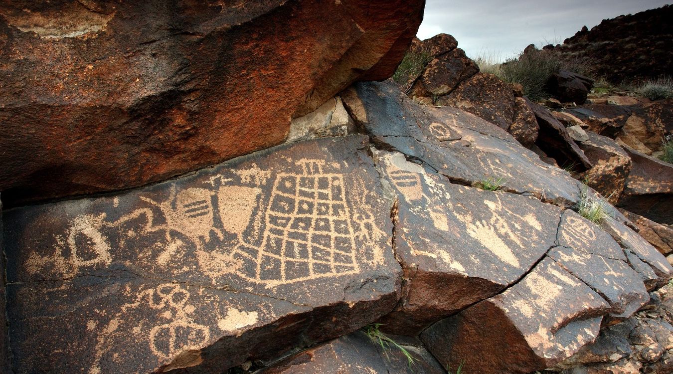 Secrets-Of-Nevada8217s-Sloan-Canyon-Rock-Art secrets-of-nevadas-sloan-canyon-rock-art