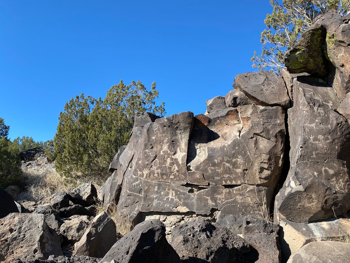 secrets-of-new-mexicos-la-cieneguilla-pictograph-galleries
