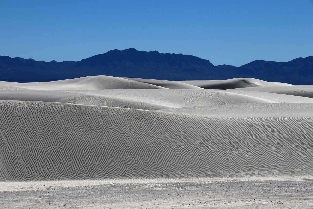 Secrets-Of-New-Mexico8217s-Luminous-Desert-Alkali-Basins secrets-of-new-mexicos-luminous-desert-alkali-basins