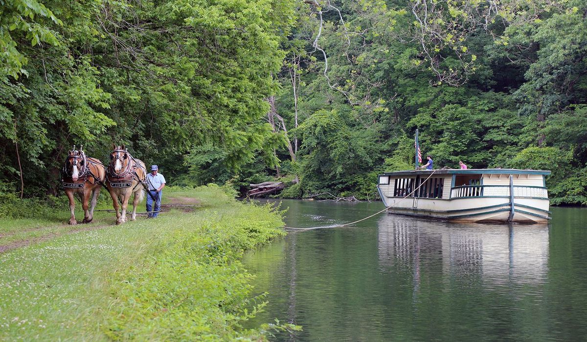 Secrets-Of-Ohio8217s-Coshocton-Canal-Boat-Docks secrets-of-ohios-coshocton-canal-boat-docks