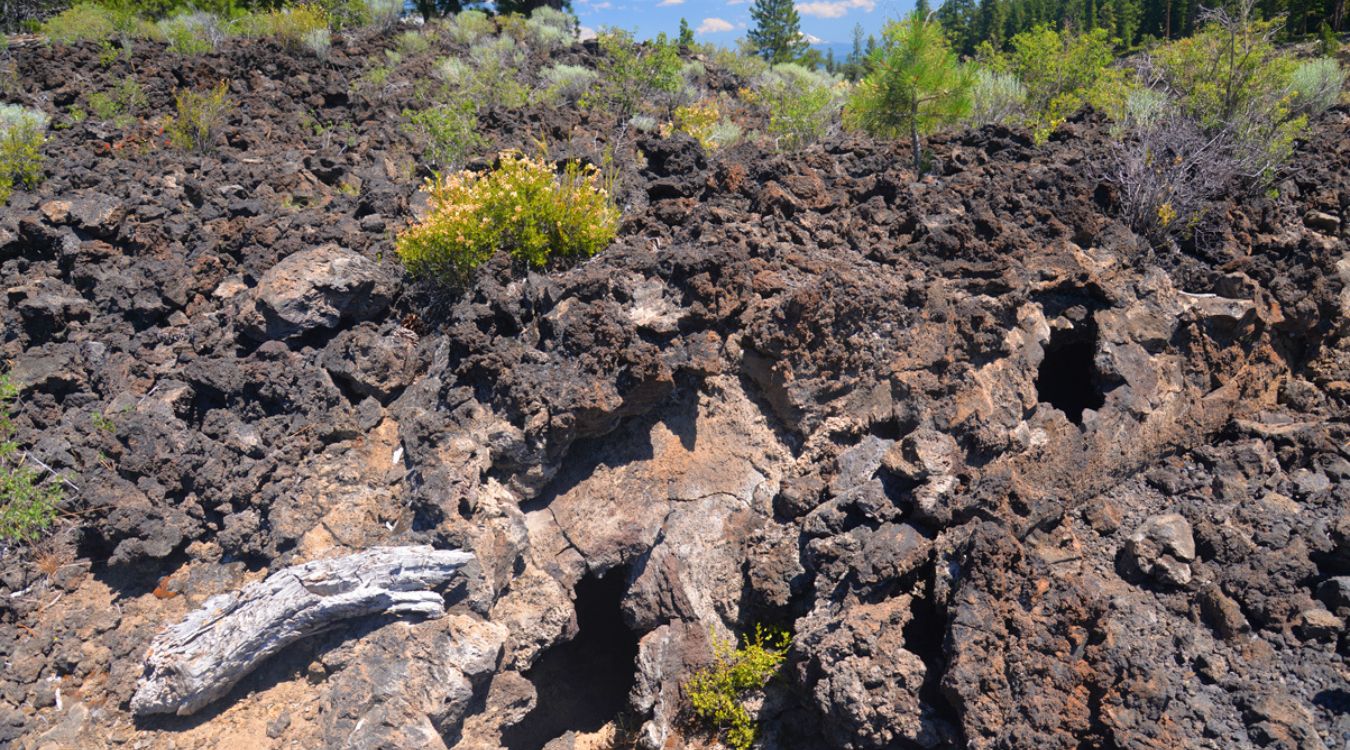 secrets-of-oregons-newberry-national-volcanic-monument