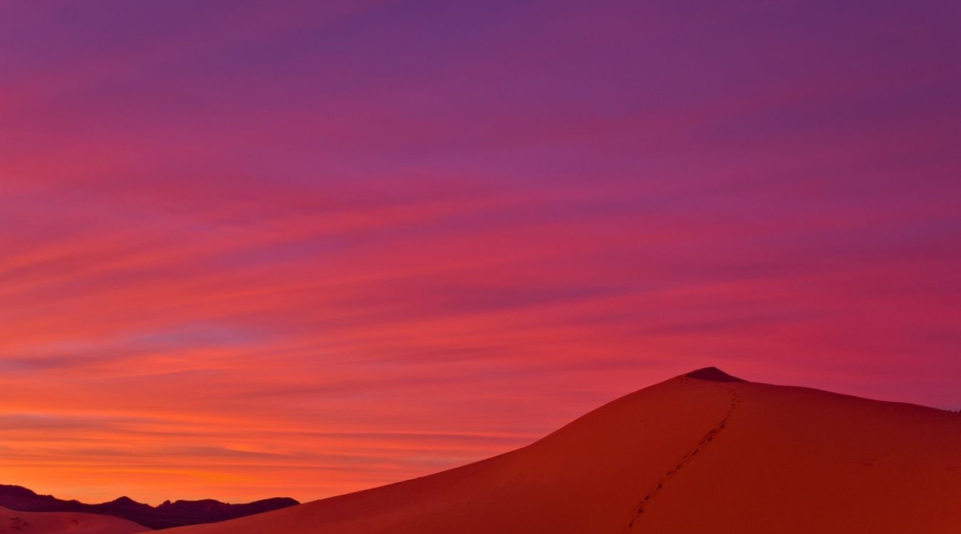 secrets-of-oregons-pink-sand-dunes-at-sunset