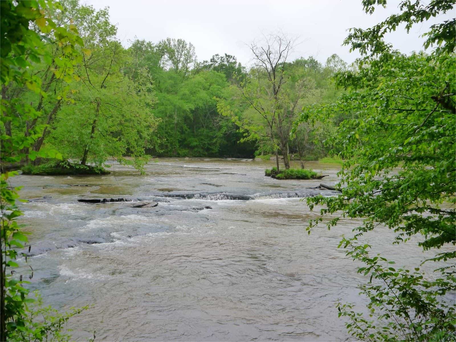 secrets-of-tennessees-emerald-river-shoals